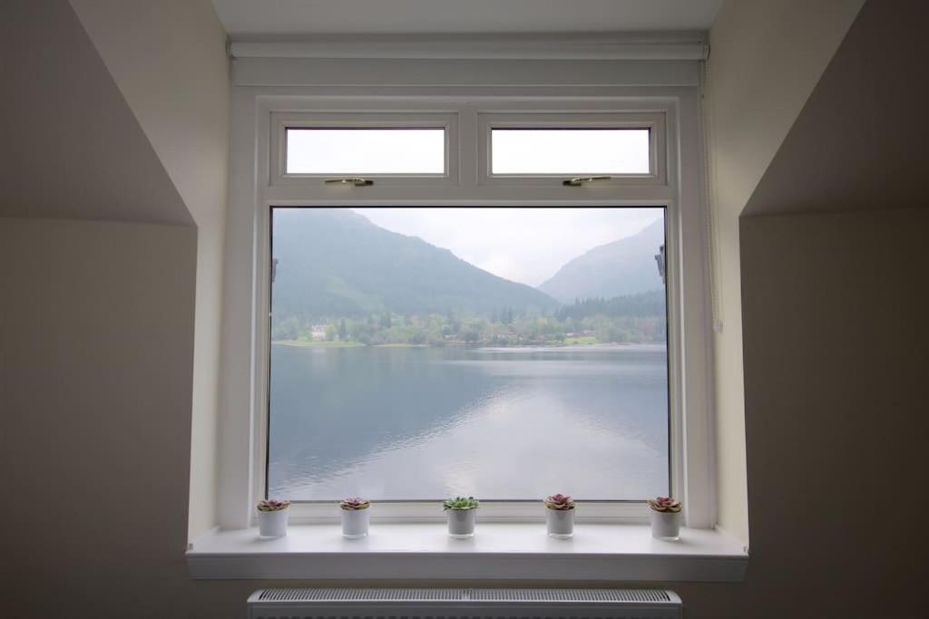 Rossmay House - 4 Bedroom Scottish Villa With Waterfront / Mountain Views أروكار المظهر الخارجي الصورة