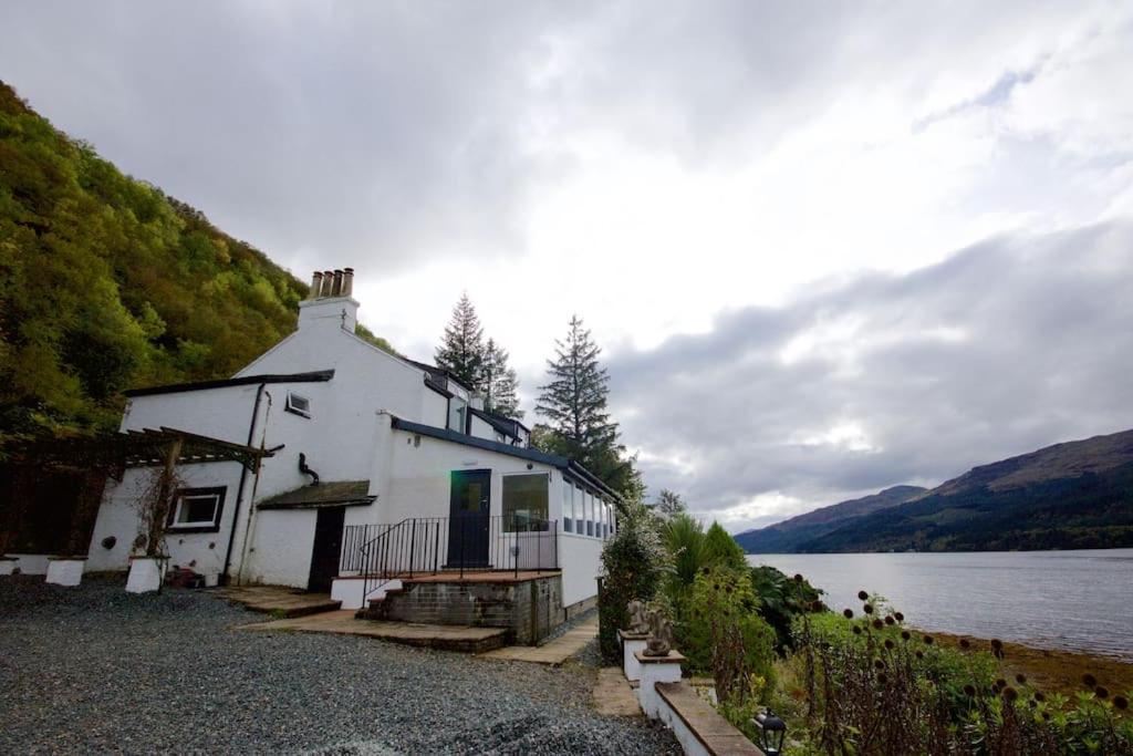 Rossmay House - 4 Bedroom Scottish Villa With Waterfront / Mountain Views أروكار المظهر الخارجي الصورة