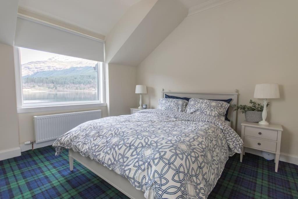 Rossmay House - 4 Bedroom Scottish Villa With Waterfront / Mountain Views أروكار المظهر الخارجي الصورة